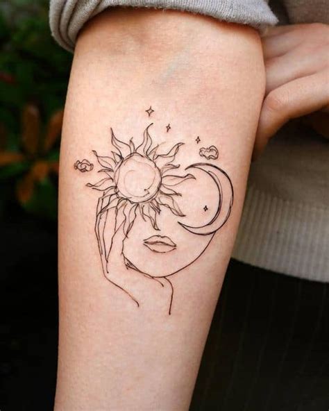 tatuaje sol y luna minimalista|tatuajes de luna minimalista.